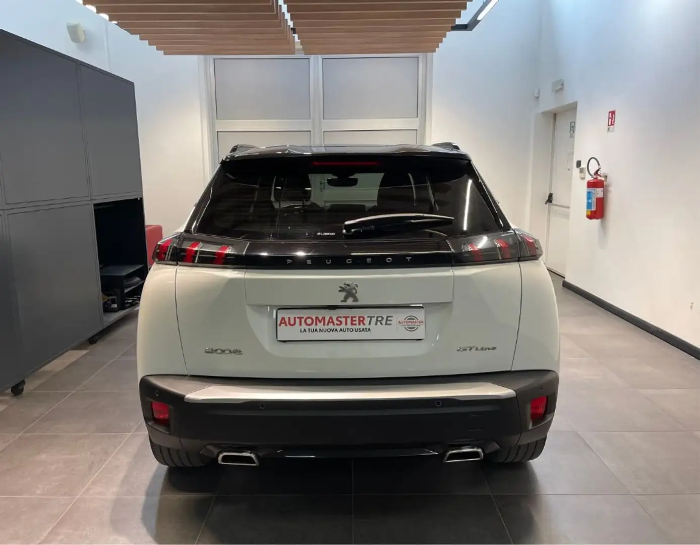 Peugeot 2008 2008 PureTech 130 S&S GT Line Blanco - 2