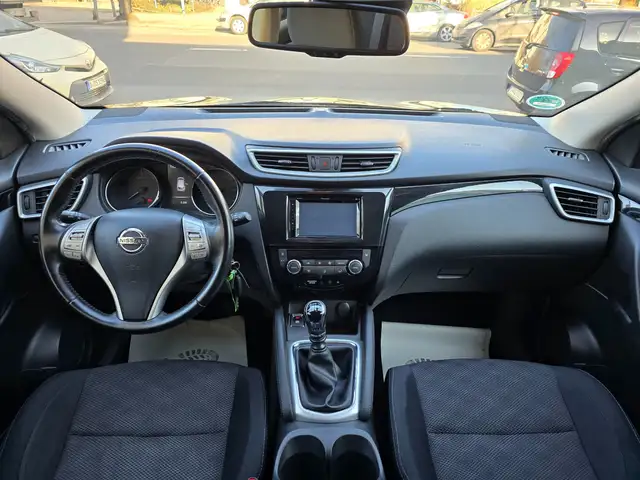 Nissan Qashqai view 5