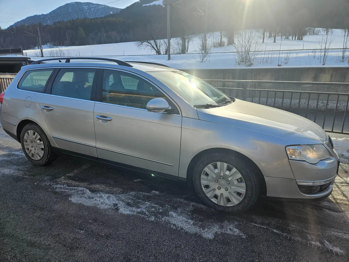 Volkswagen Passat Variant Comfortline TDI BlueMotion Silber - 1