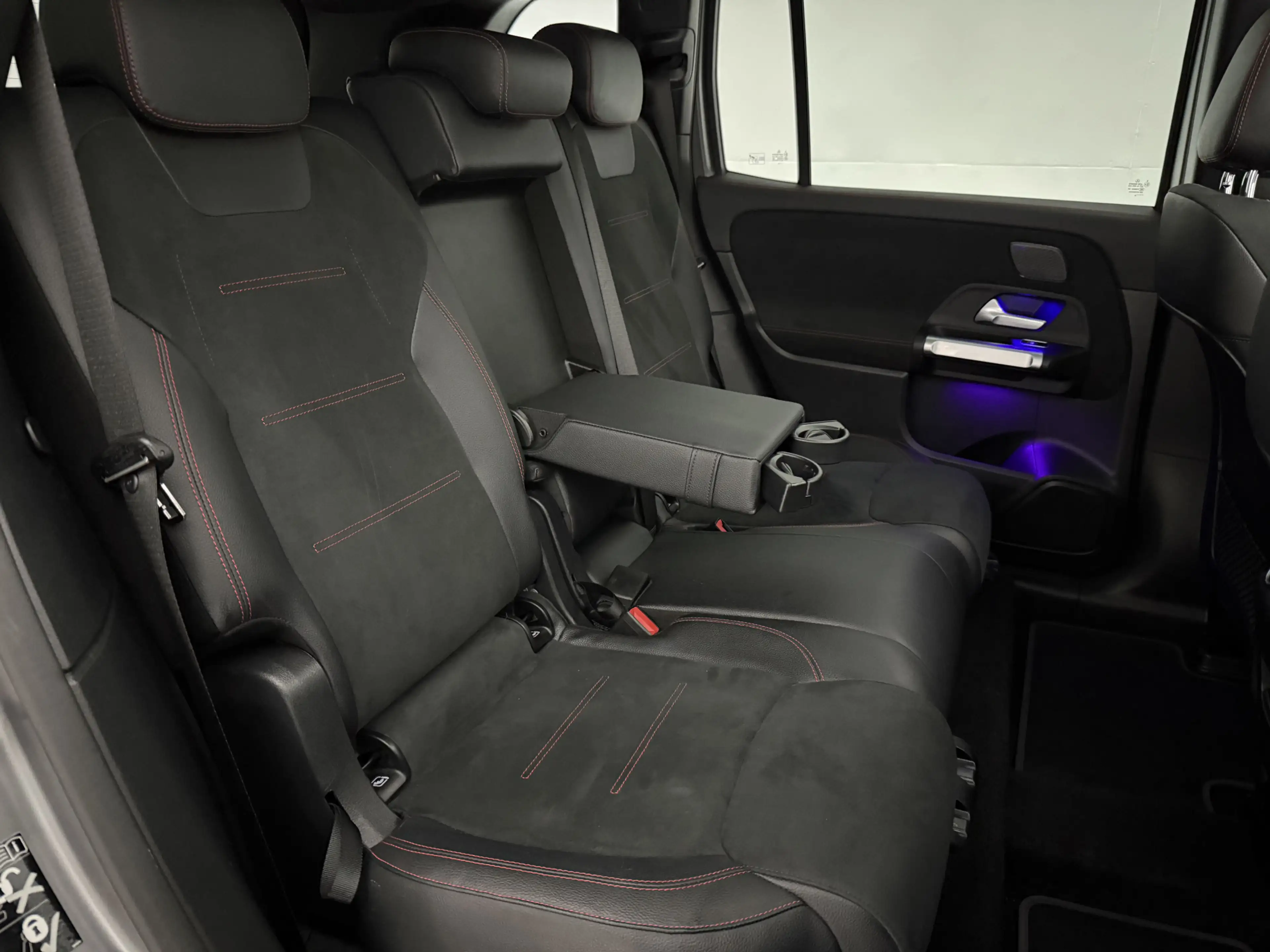 Mercedes-Benz EQB 250 250 AMG Line 67 kWh | Snelladen | SOH 96% | Pano | — photo 48