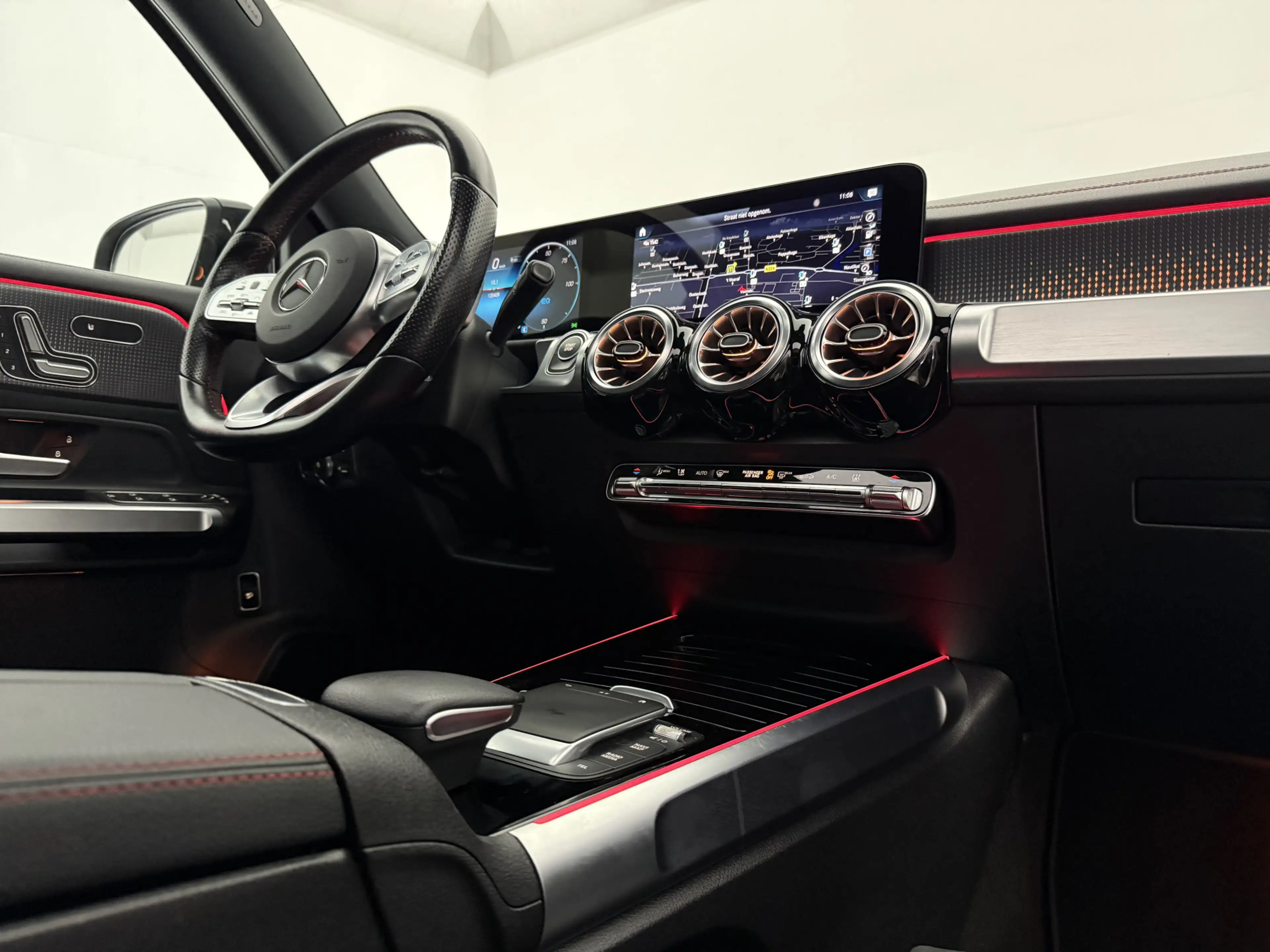 Mercedes-Benz EQB 250 250 AMG Line 67 kWh | Snelladen | SOH 96% | Pano | — photo 20