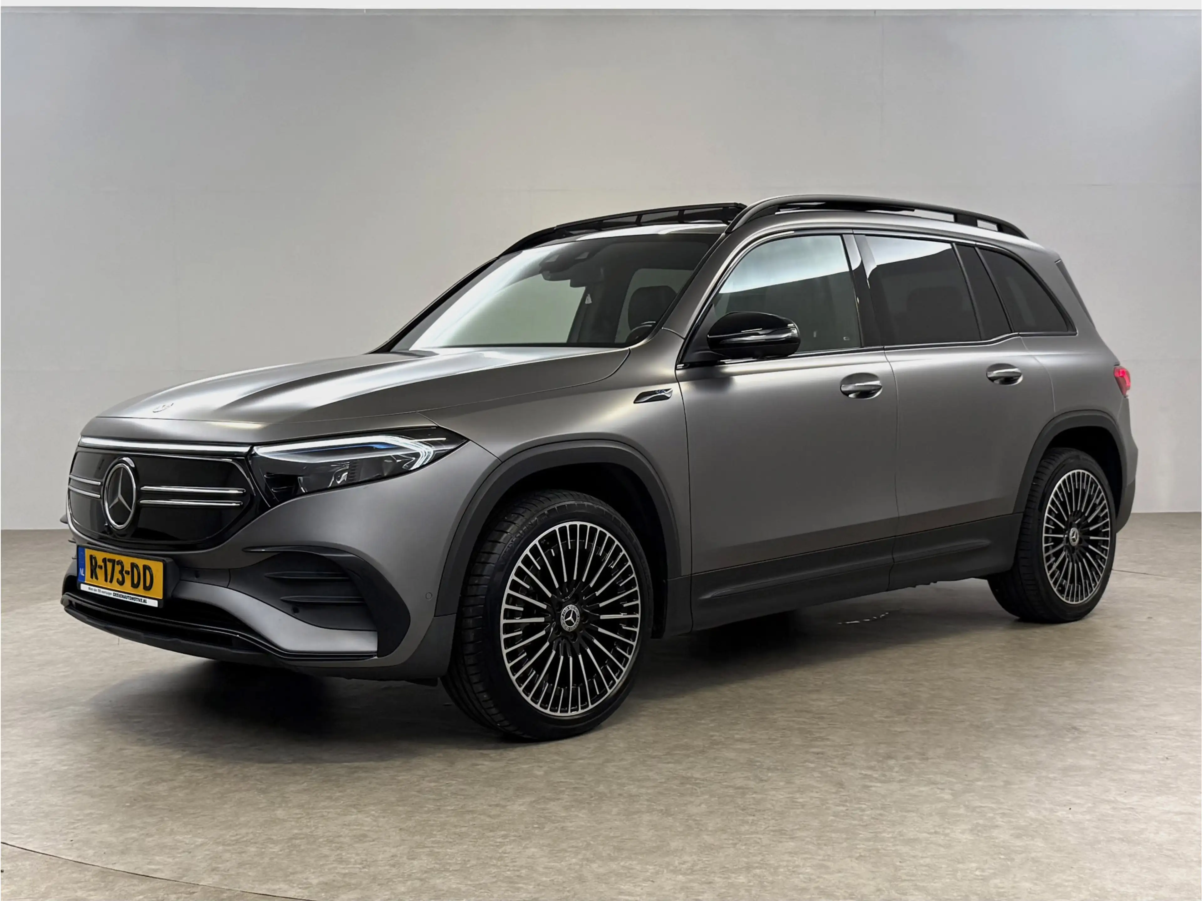 Mercedes-Benz EQB 250 250 AMG Line 67 kWh | Snelladen | SOH 96% | Pano | — photo 8