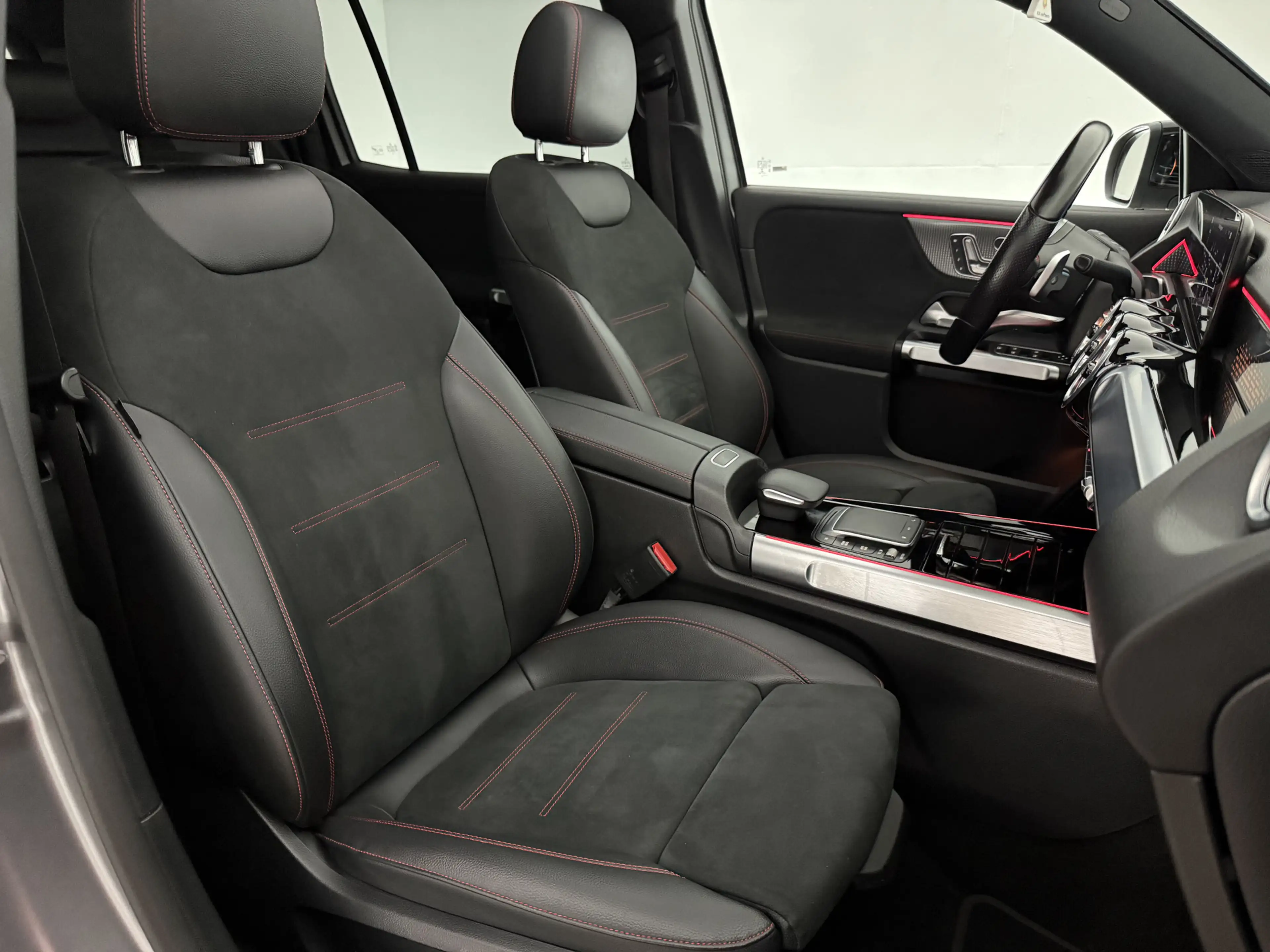 Mercedes-Benz EQB 250 250 AMG Line 67 kWh | Snelladen | SOH 96% | Pano | — photo 18