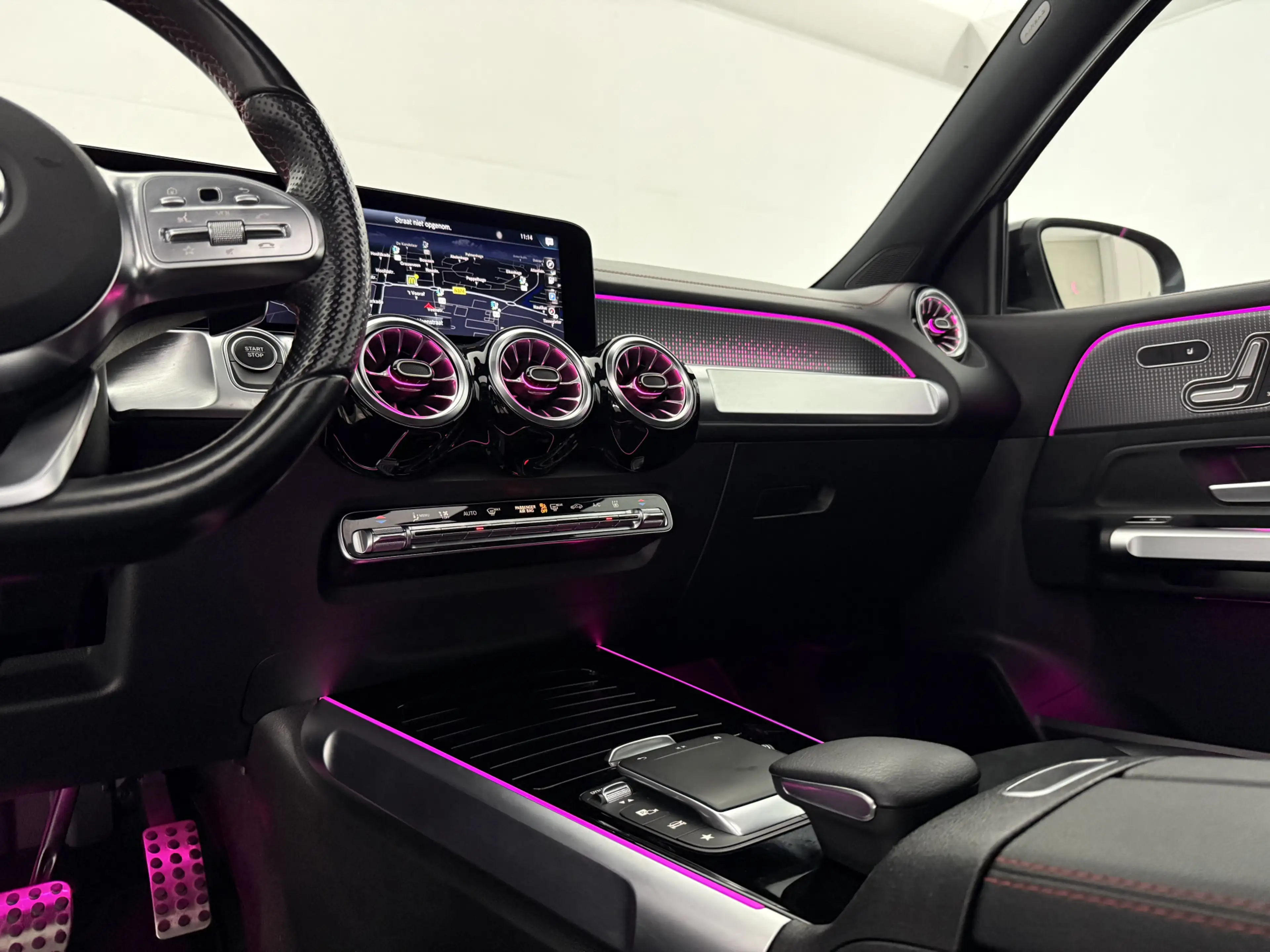 Mercedes-Benz EQB 250 250 AMG Line 67 kWh | Snelladen | SOH 96% | Pano | — photo 42