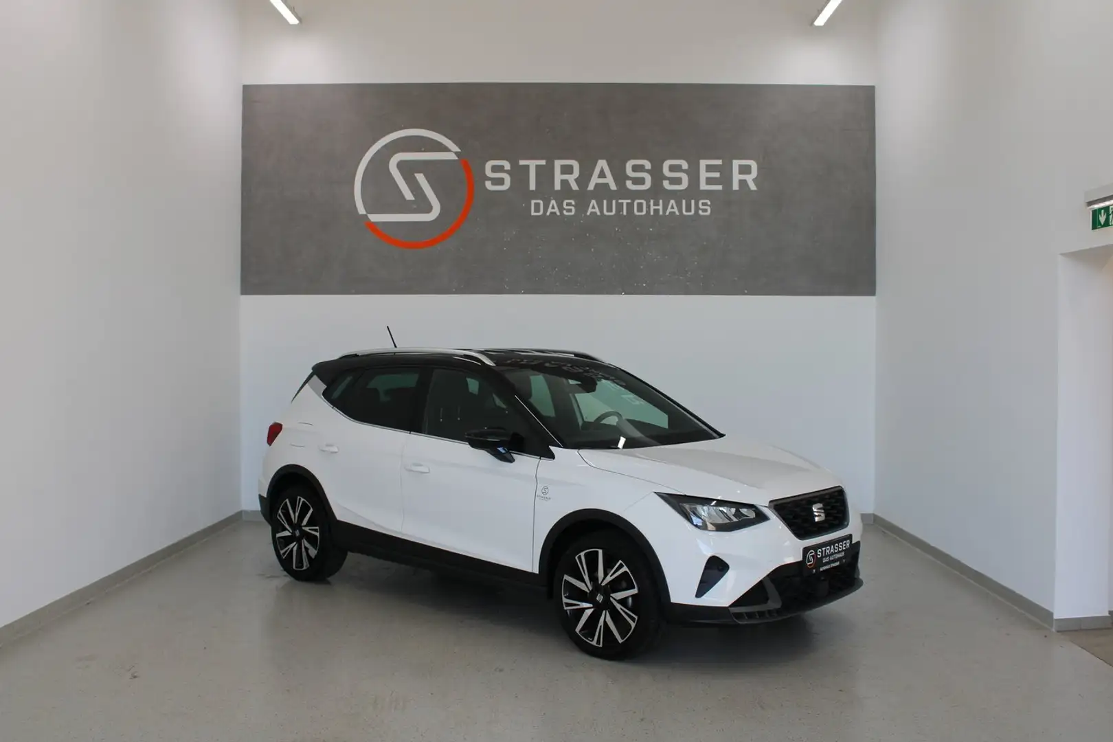 SEAT Arona FR Austria 1.0 TSI DSG Weiß - 1