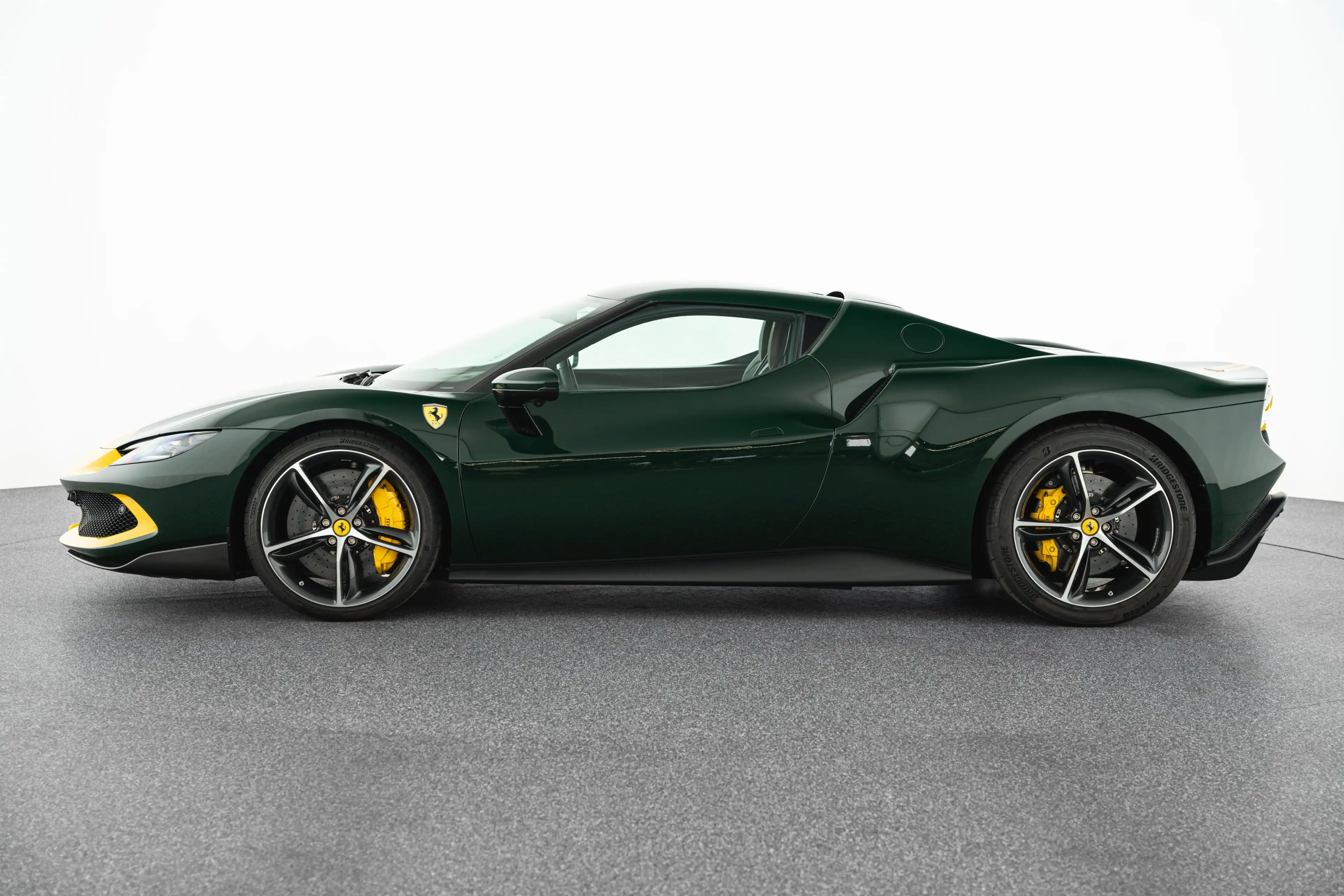 Ferrari 296 GTB Assetto Fiorano Ferrari SINGEN — photo 8