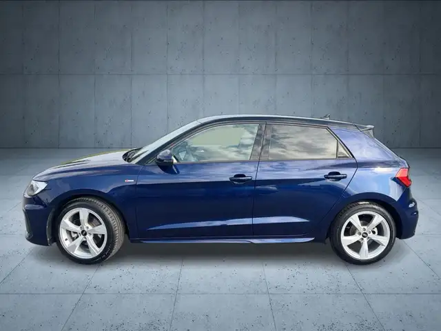Audi A1 view 2