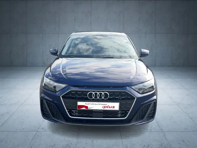Audi A1 view 8