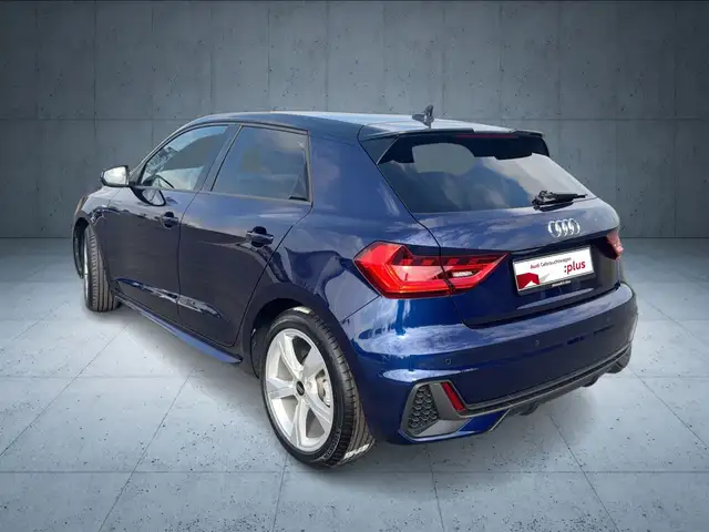 Audi A1 view 3
