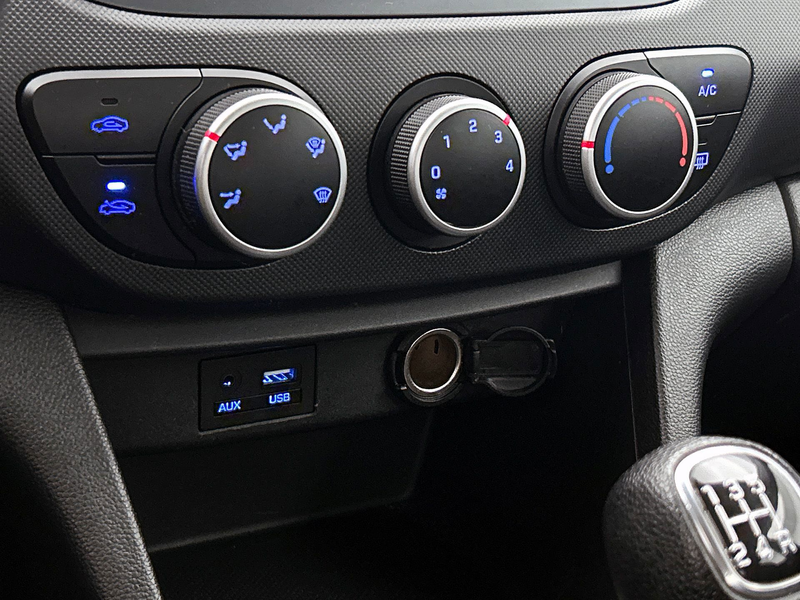 Hyundai i10 1.0i Comfort | Cruise Control | Navigatie | Airco — photo 24