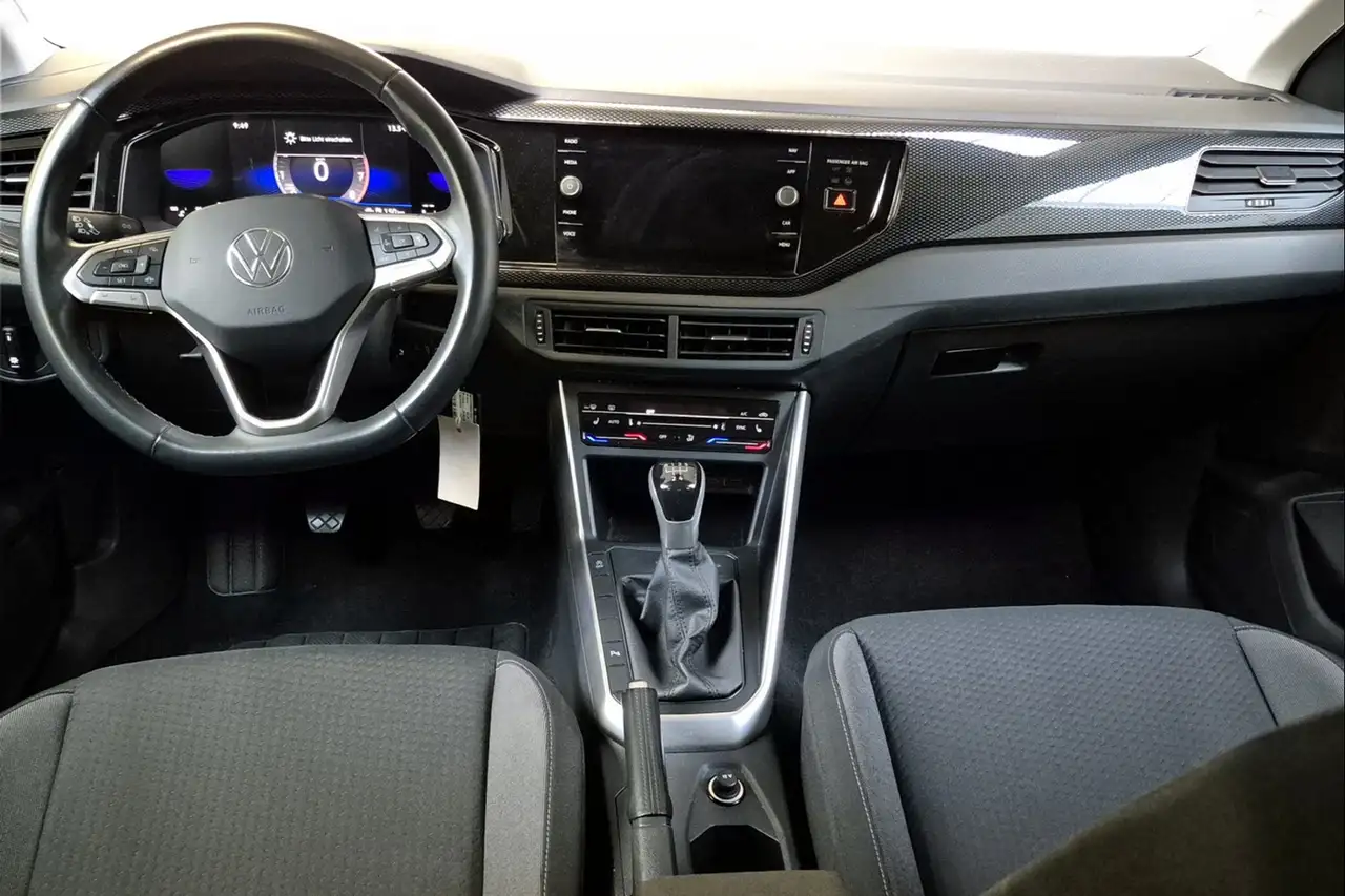 Volkswagen Polo 1.0 TSI Life|CarPlay|SHZ|PDC v+h|LED|Tempo 9