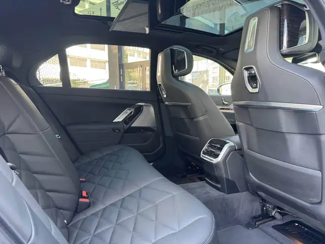 BMW M view 4