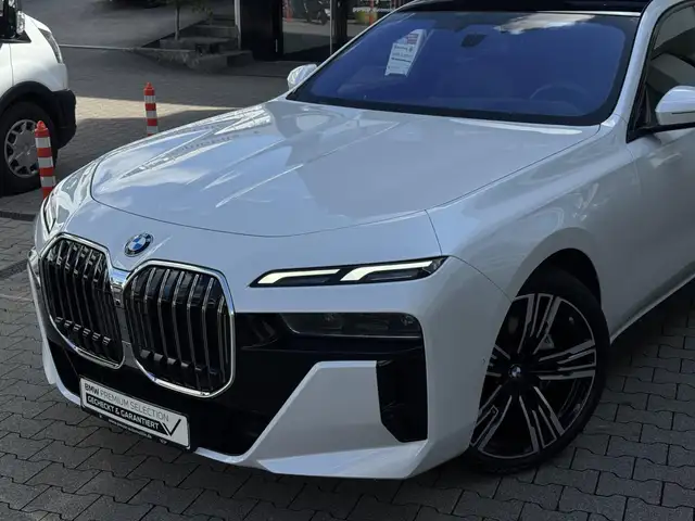 BMW M view 2