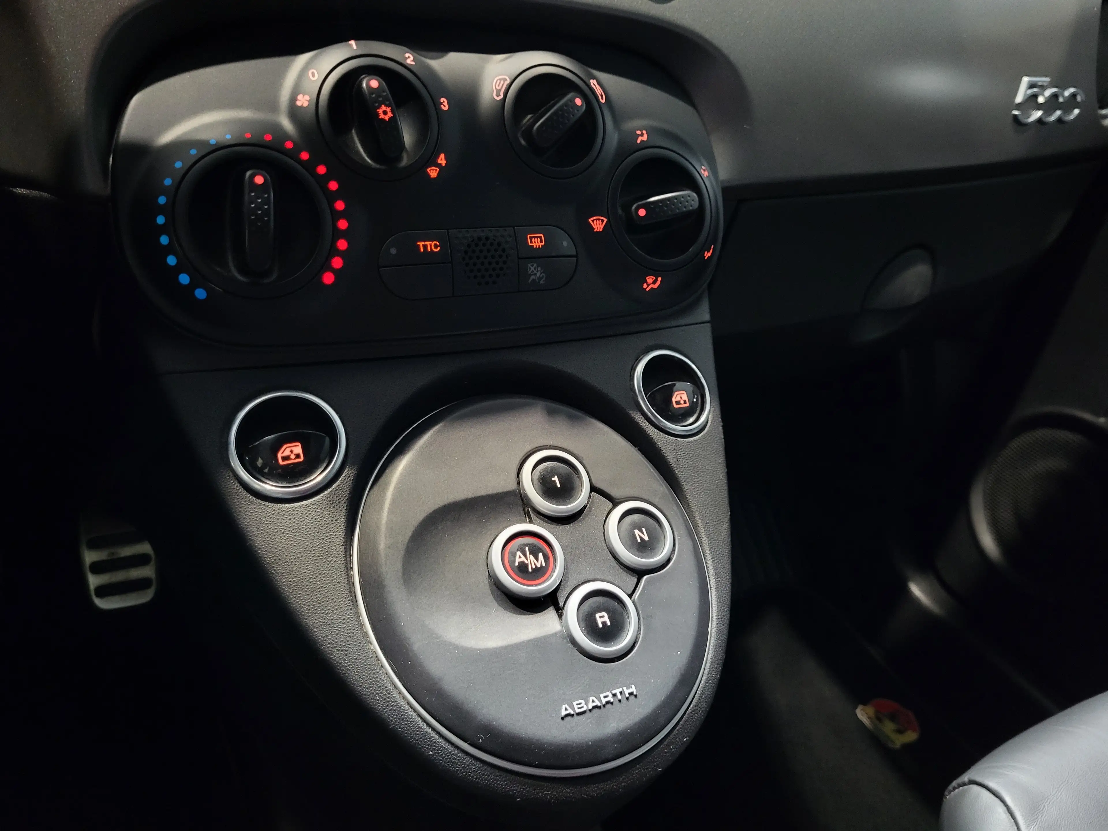 Abarth 595 1.4 Turbo Style *Navi| Xenon| Leder* — photo 11