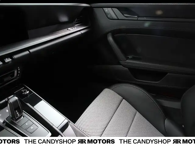 Porsche 911 Targa 4 GTS Edition 50 Jahre Porsche Design *Nr... Ansicht 34