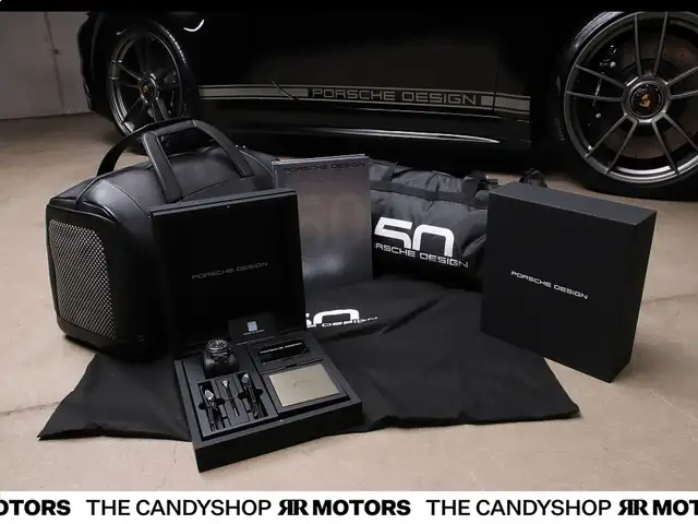 Porsche 911 Targa 4 GTS Edition 50 Jahre Porsche Design *Nr... Ansicht 43