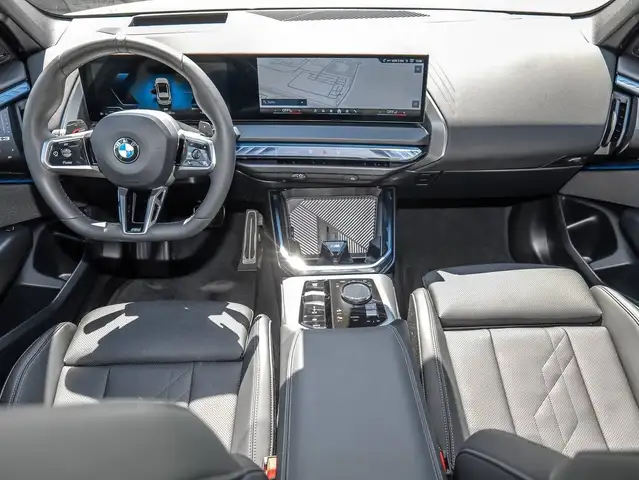 BMW X3 view 8