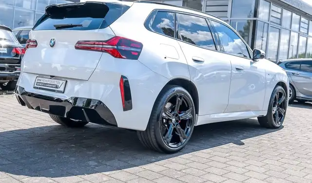 BMW X3 view 13