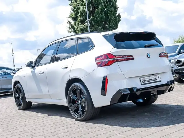 BMW X3 view 15