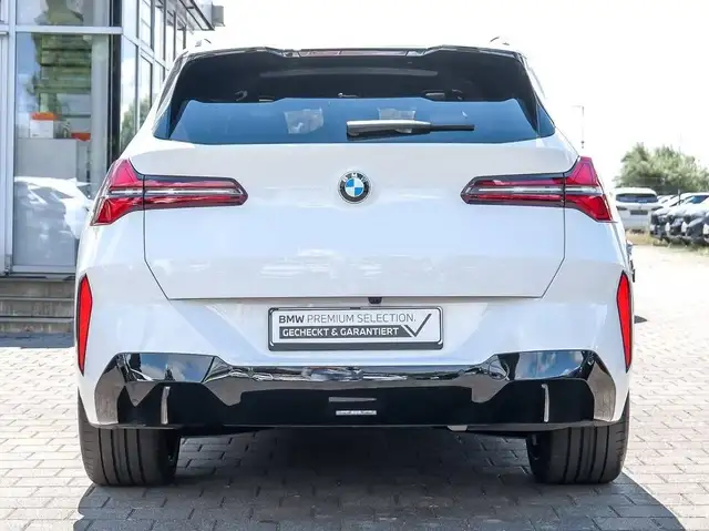 BMW X3 view 14