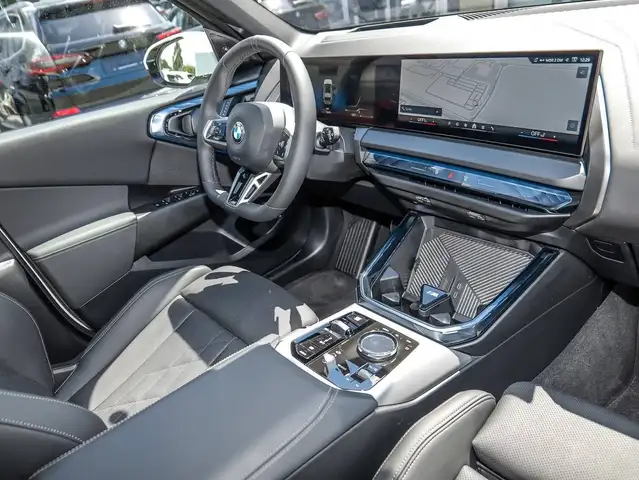 BMW X3 view 10