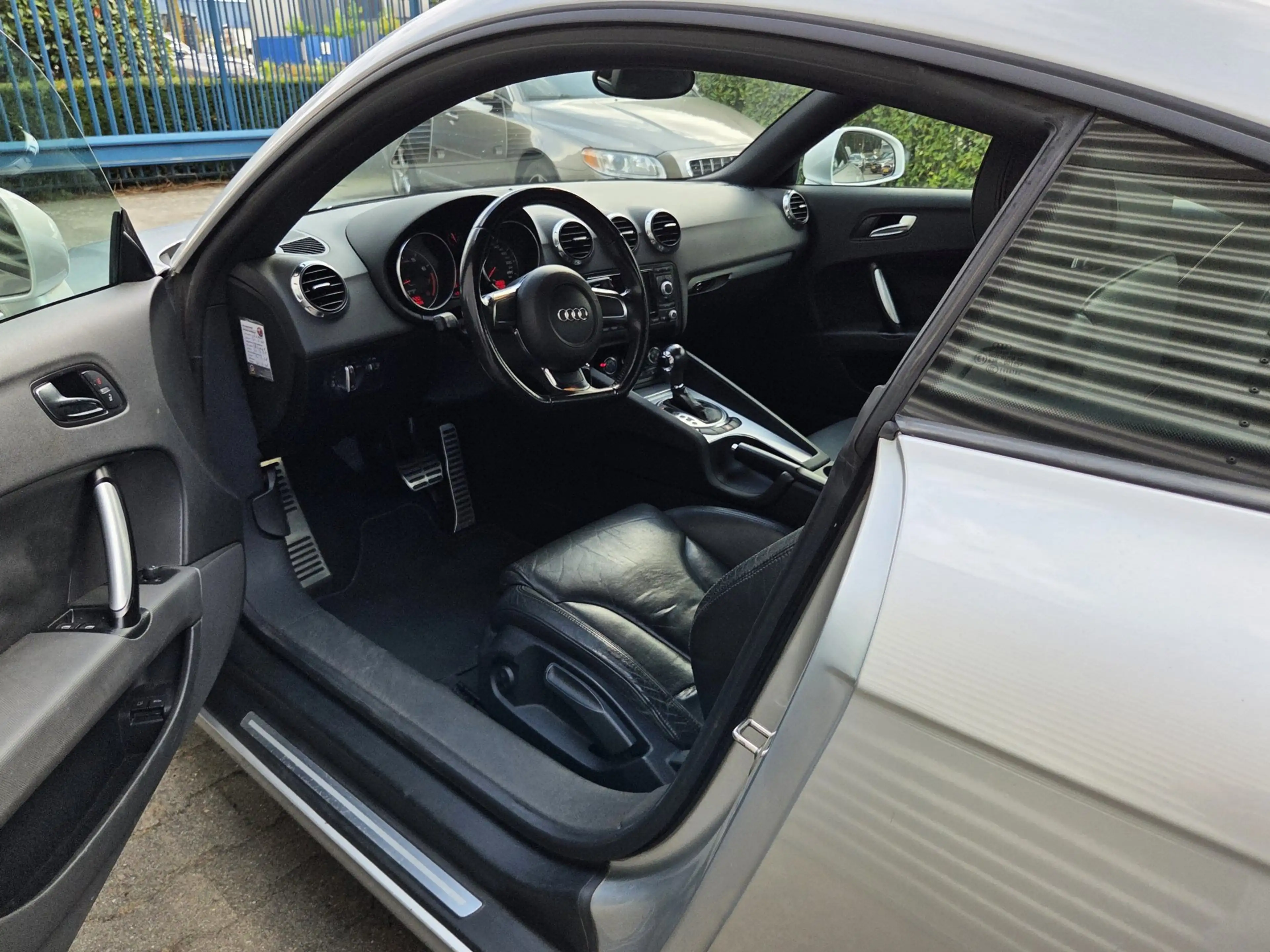 Audi TT 2.0 TFSI 200Pk AUT Silbersee/ Lichtsilber Metallic — photo 6