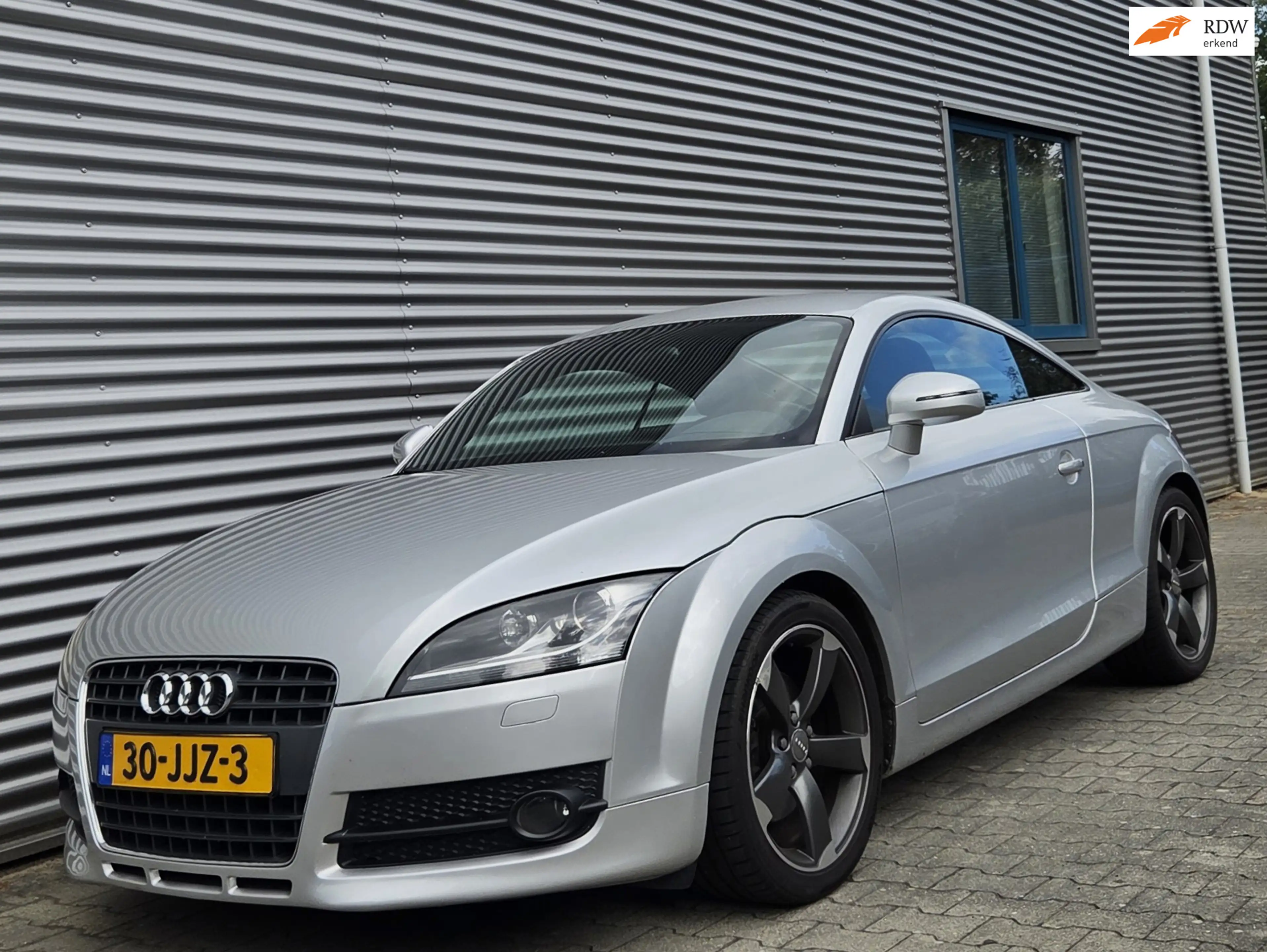 Audi TT 2.0 TFSI 200Pk AUT Silbersee/ Lichtsilber Metallic