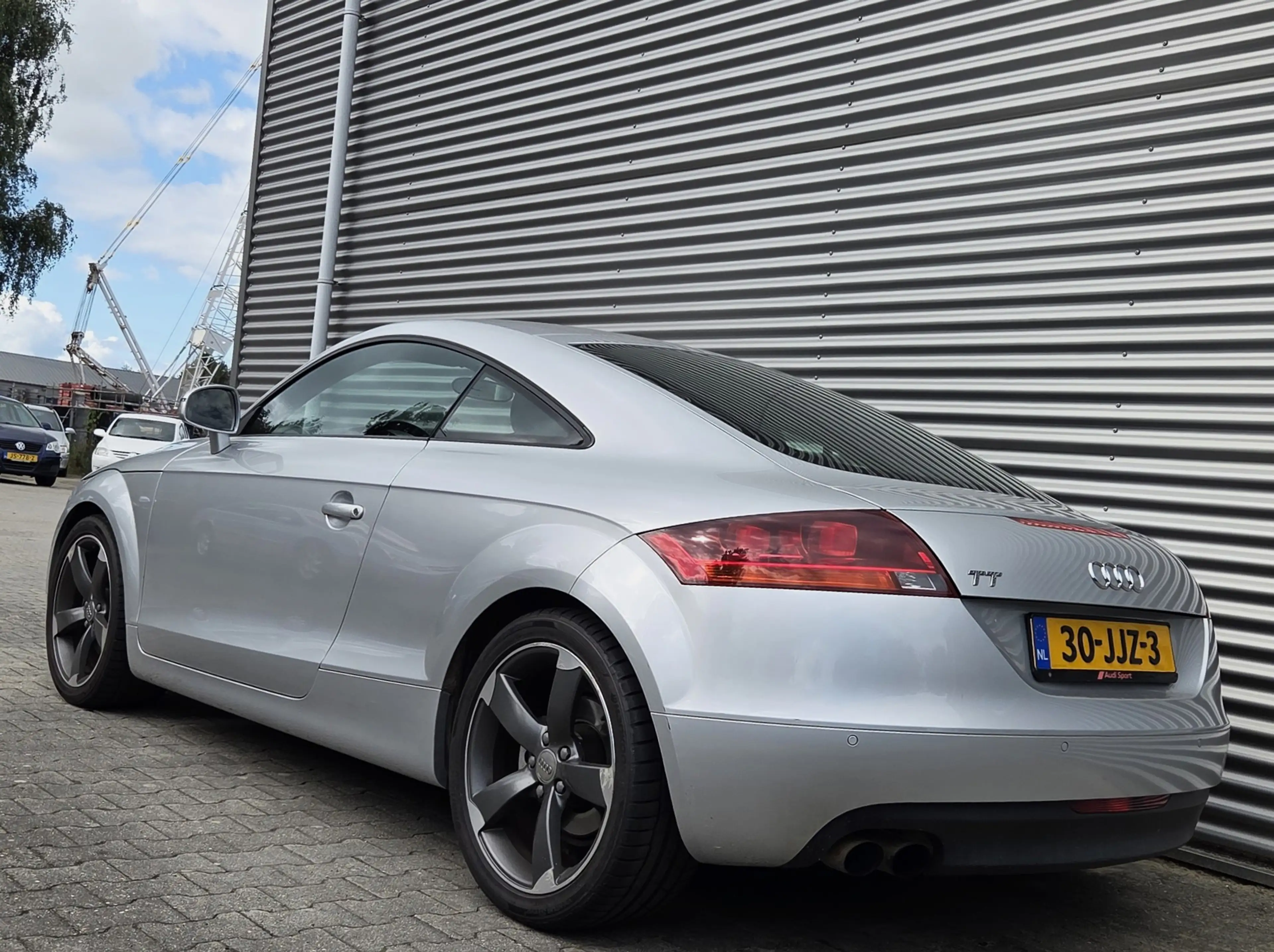 Audi TT 2.0 TFSI 200Pk AUT Silbersee/ Lichtsilber Metallic — photo 3