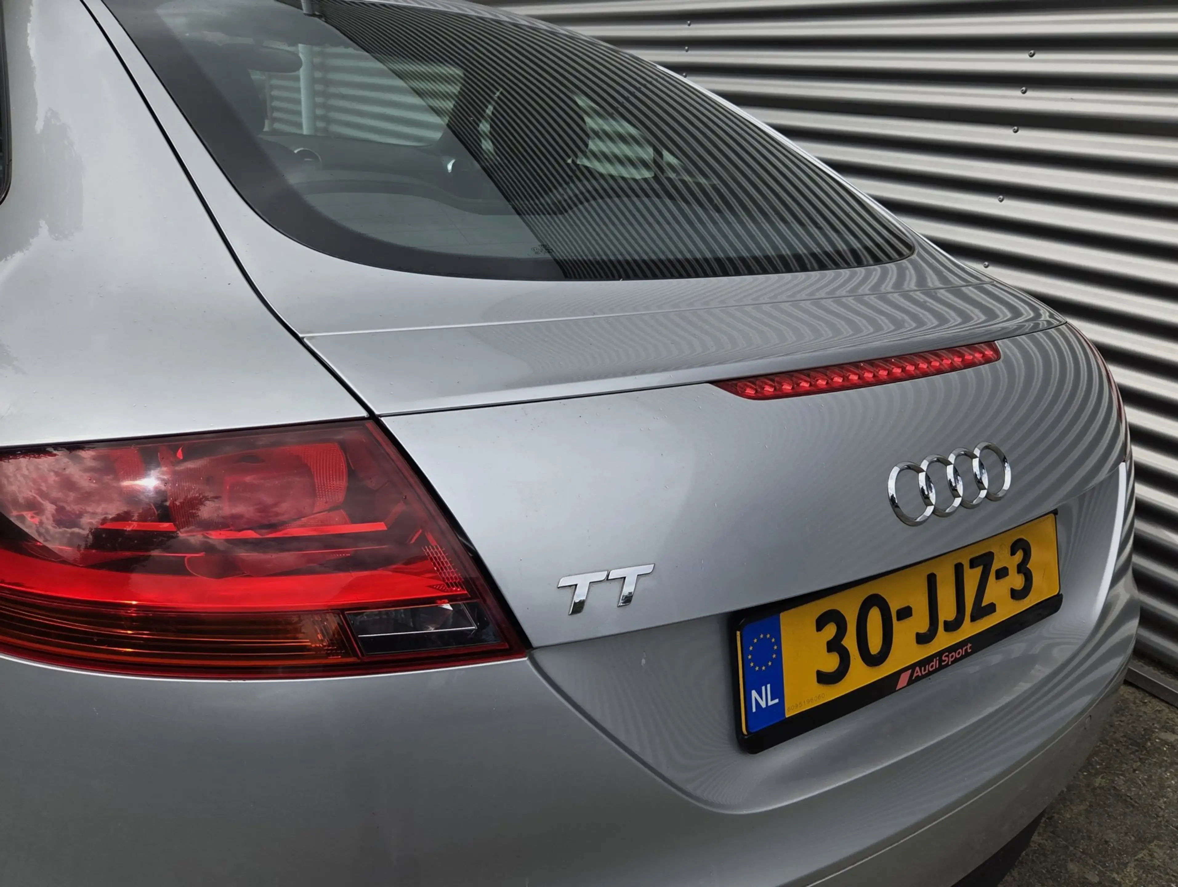 Audi TT 2.0 TFSI 200Pk AUT Silbersee/ Lichtsilber Metallic — photo 11