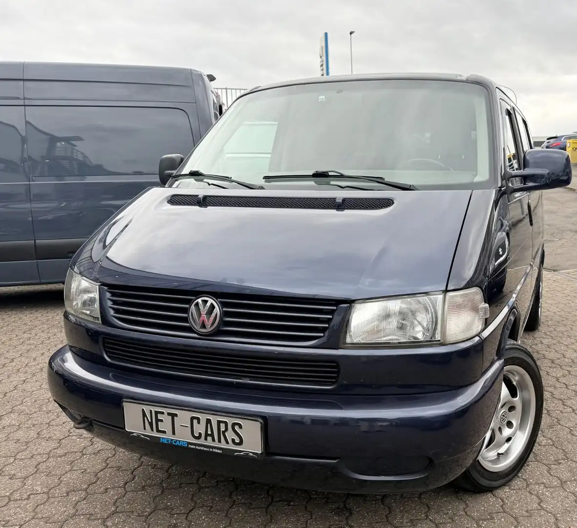 Volkswagen T4 Multivan V6 LPG Klima*AHK*8-Sitzer*TÜV06/26 Schwarz - 1