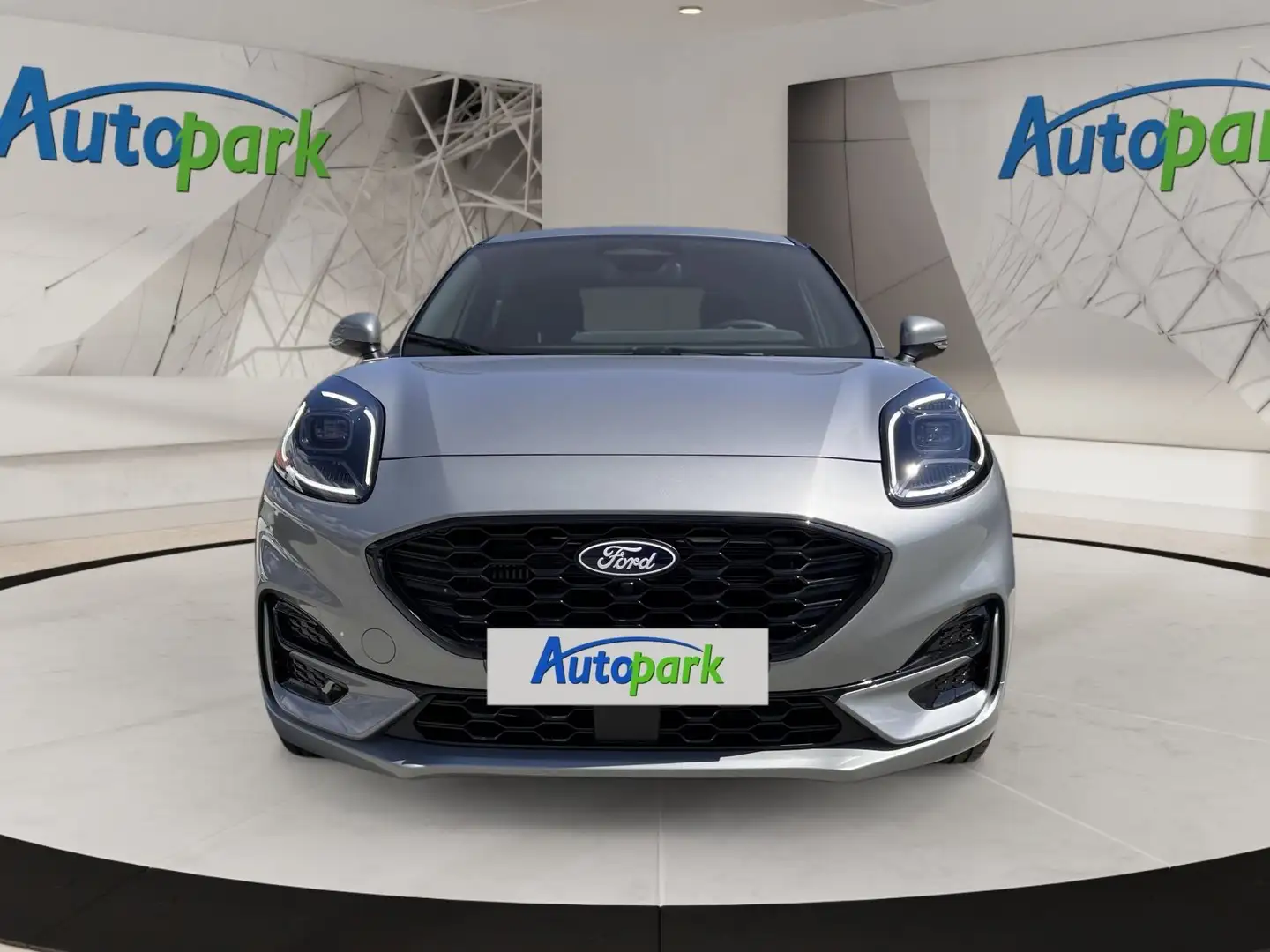 Ford Puma ST-Line Silber - 2