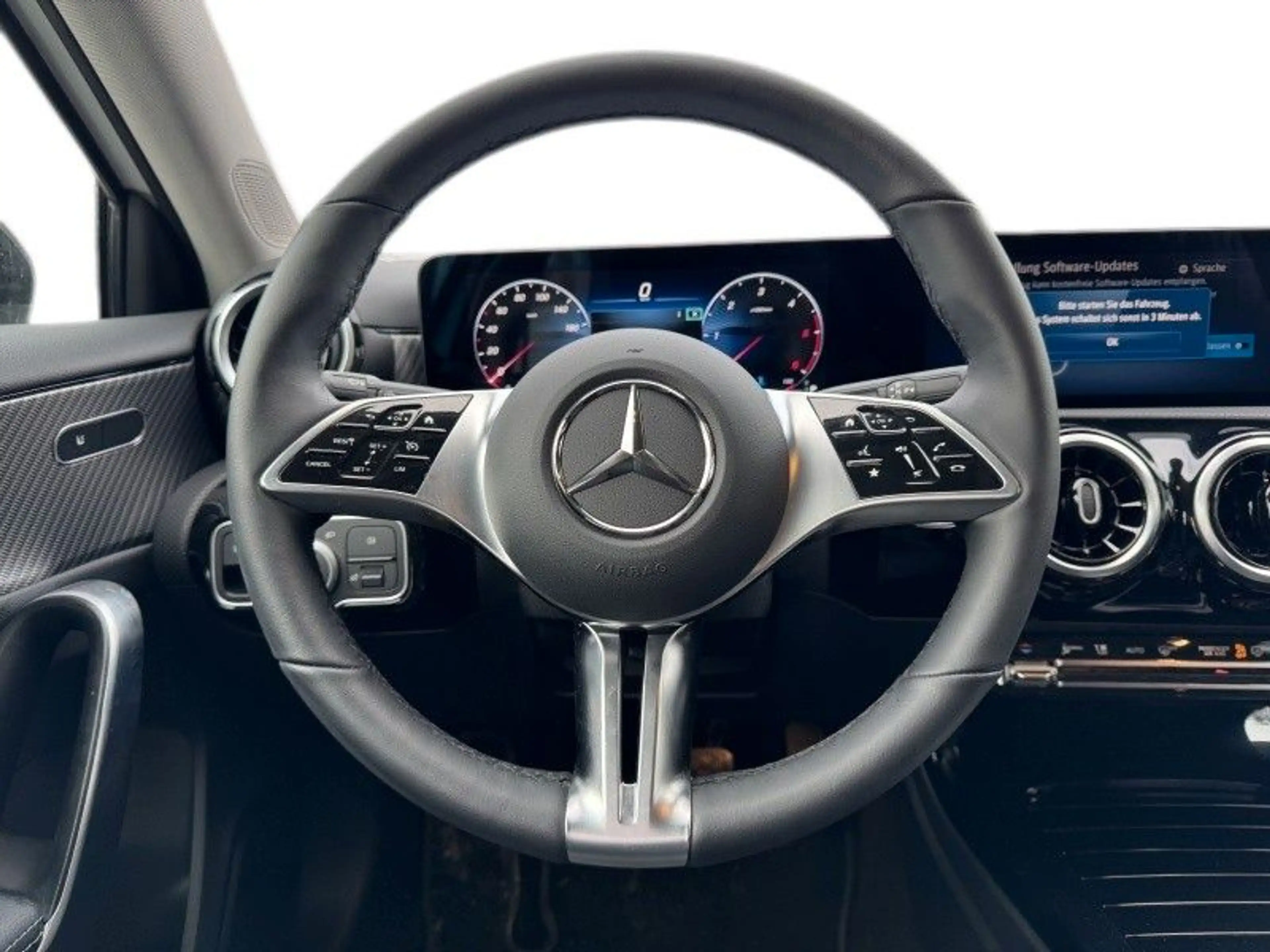 Mercedes-Benz A 200 d Progressive /ADVANCED/NIGHT/WINTER/18" — photo 11