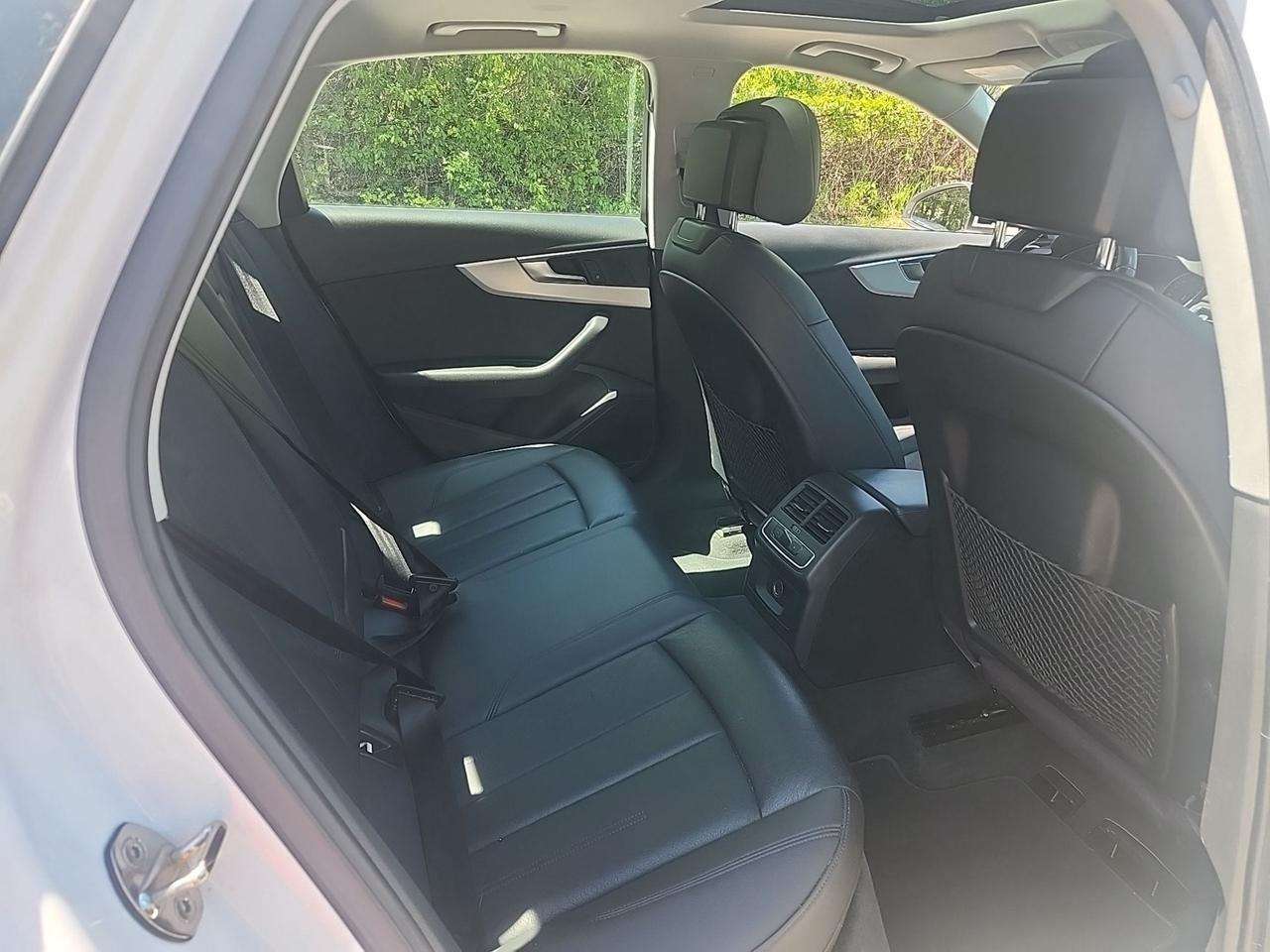 2017 Audi A4 Progressiv thumb 12