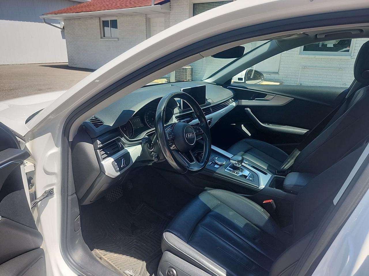 2017 Audi A4 Progressiv thumb 9
