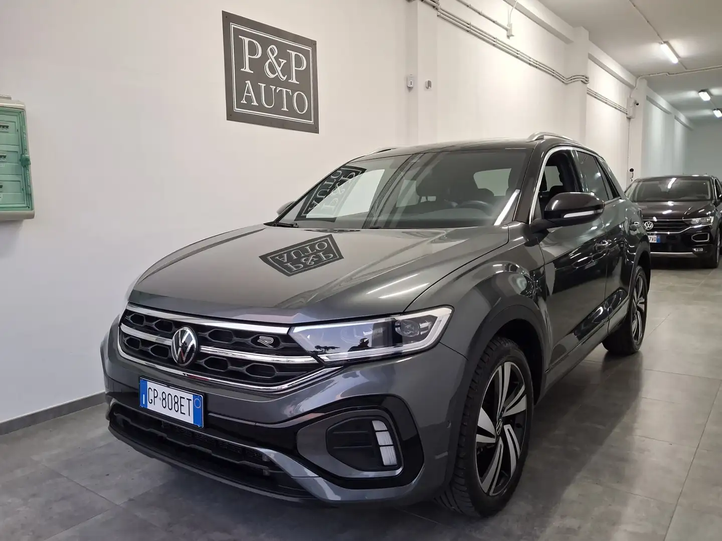 Volkswagen T-Roc T-Roc 2.0 TDI SCR 150 CV DSG R-Line Grigio - 2