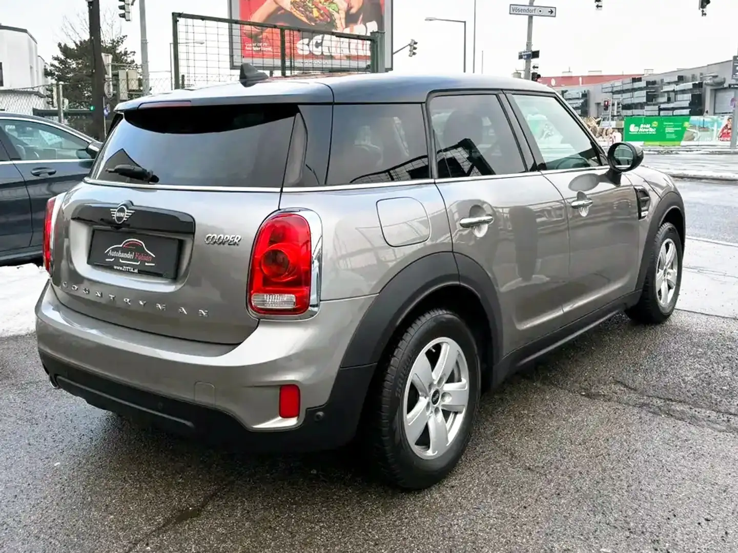 MINI Cooper Countryman Automatik 136PS Kamera Parkhilfe Sitzheizung Silber - 2