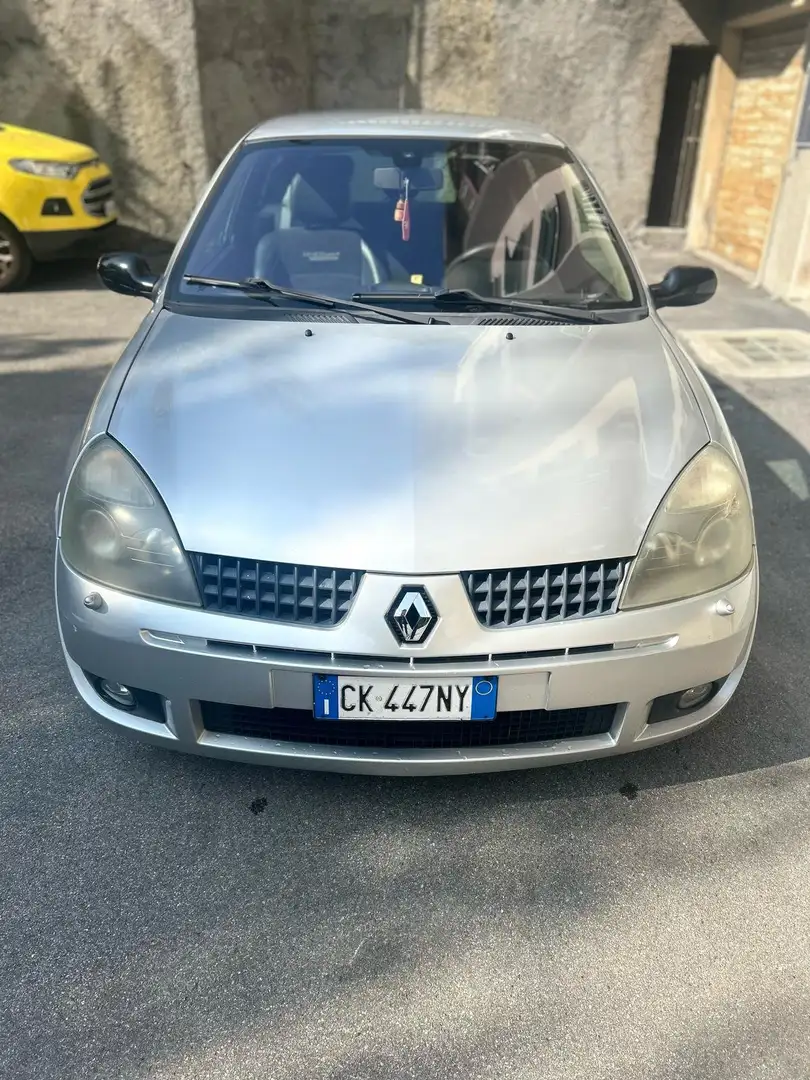 Renault Clio Clio 3p 2.0 16v Sport 182cv Argento - 2