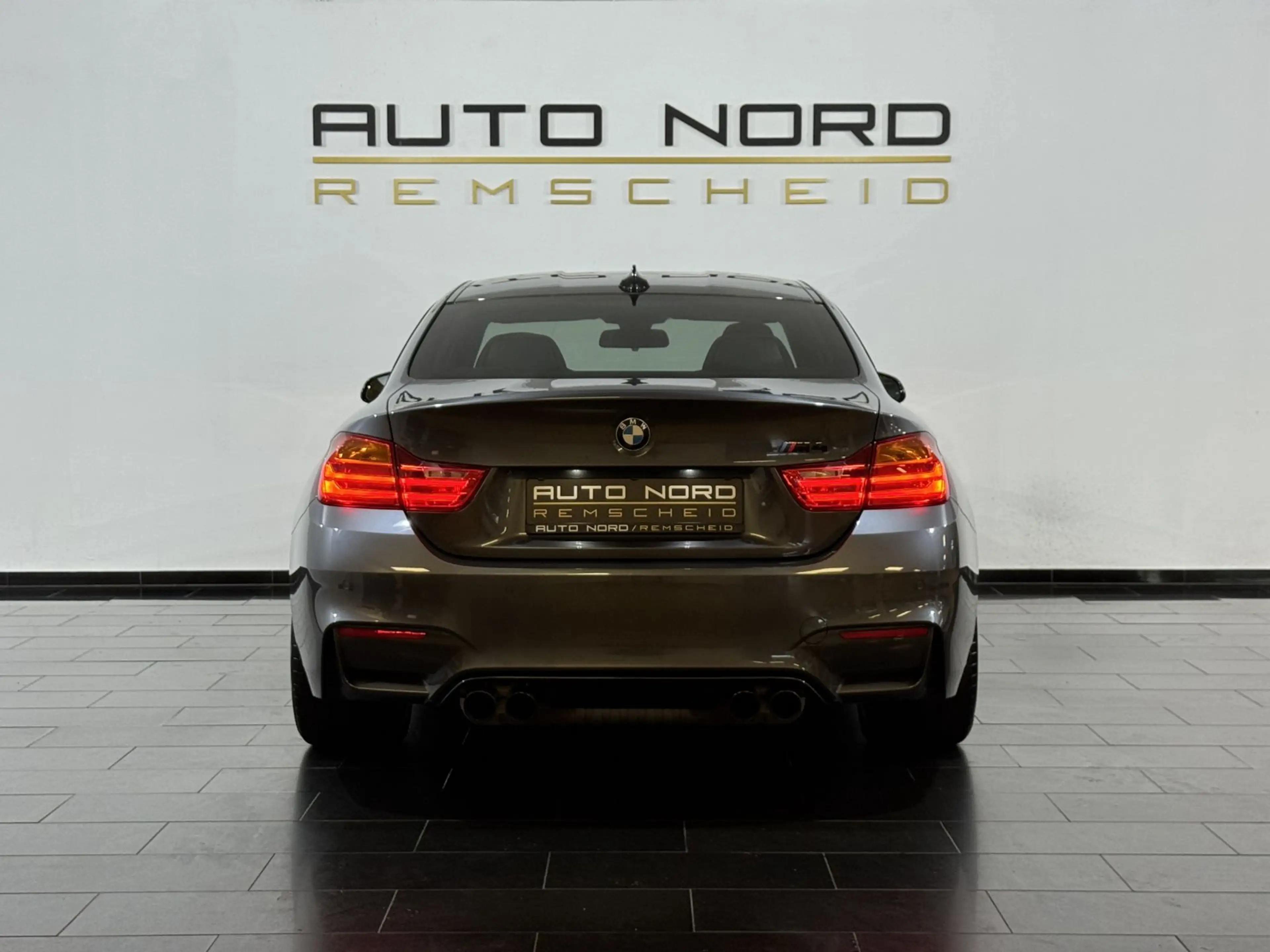 BMW M4 Competition*Carbon*Kamera*H-UP*H&K*Driver´s* — photo 10