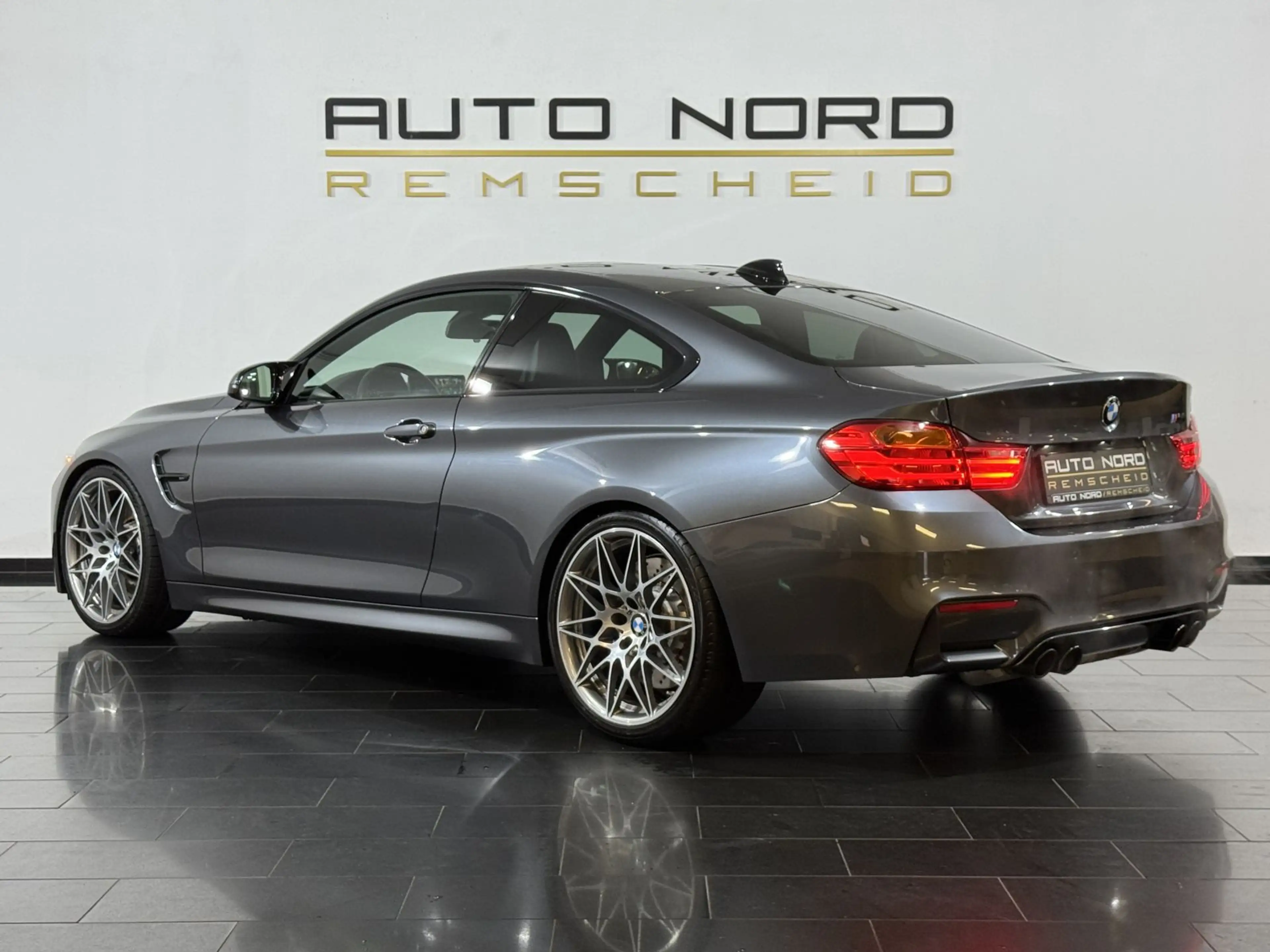 BMW M4 Competition*Carbon*Kamera*H-UP*H&K*Driver´s* — photo 11