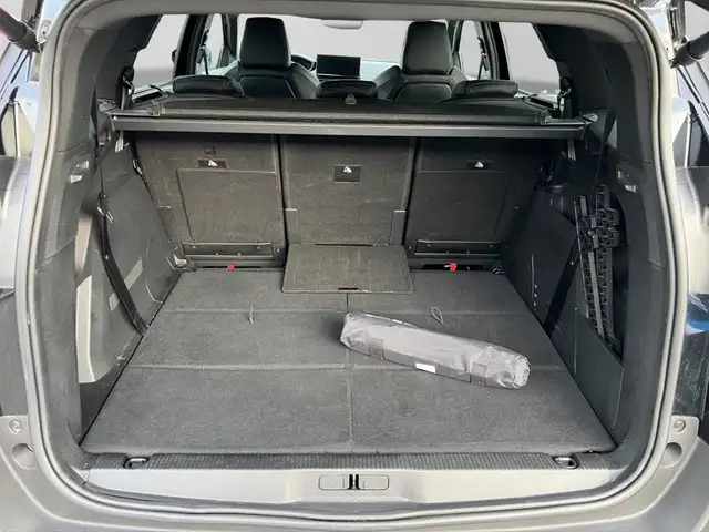 Peugeot 5008 view 15