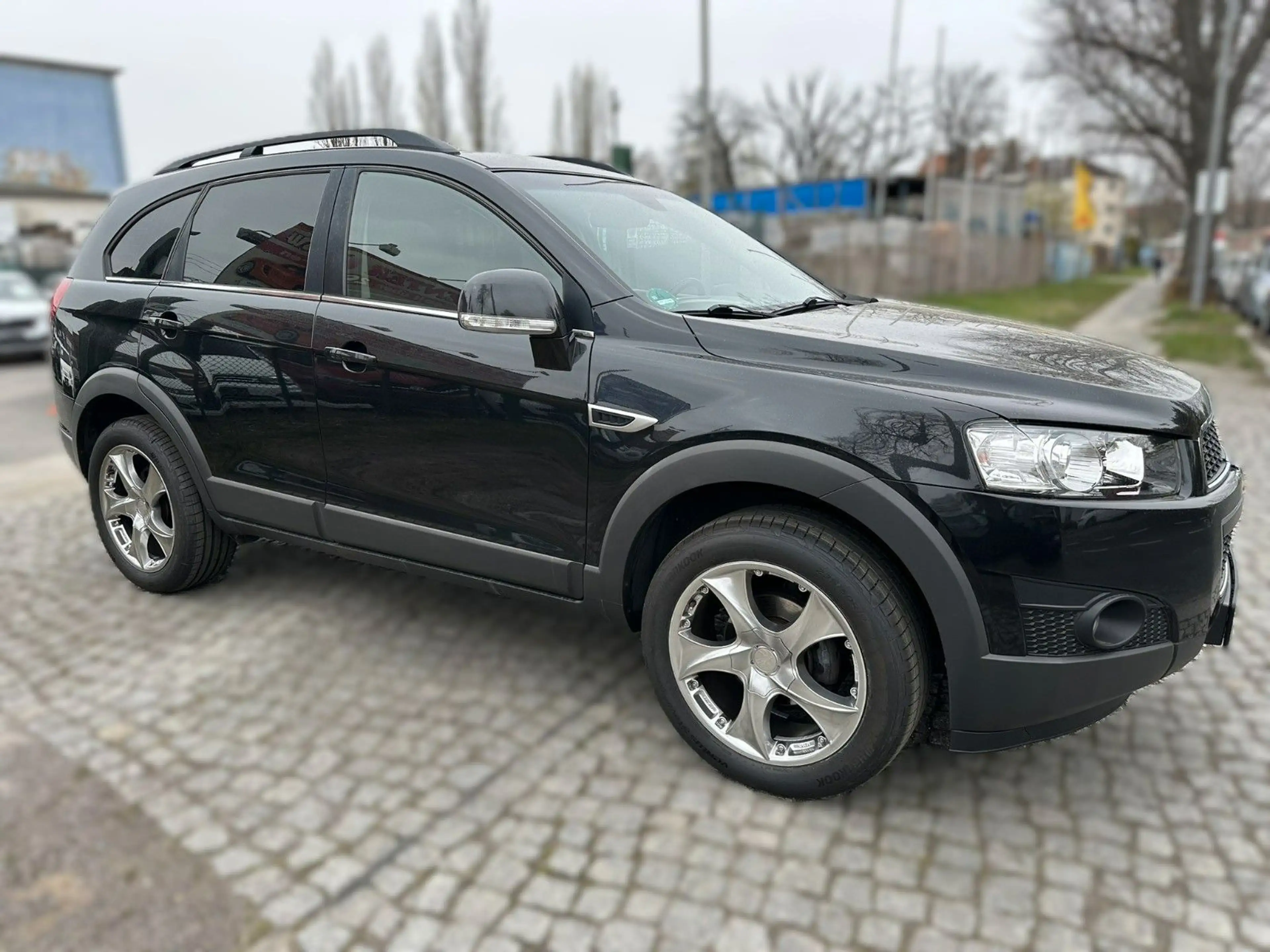 Chevrolet Captiva 2.4 LT 7-Sitzer — photo 3