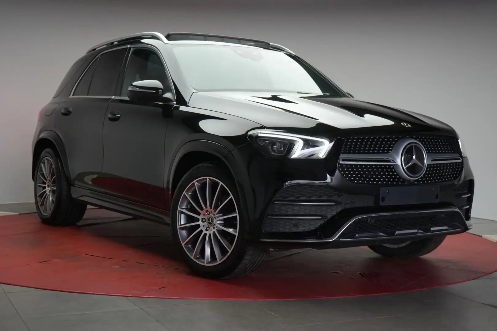 Mercedes-Benz GLE 300 d 4Matic 9G-Tronic AMG Navi/Distronic/Ka Schwarz - 1