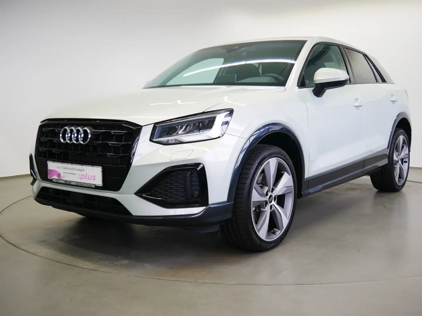 Audi Q2 30 TFSI advanced LED AHK virt. Cock. DAB Silber - 2