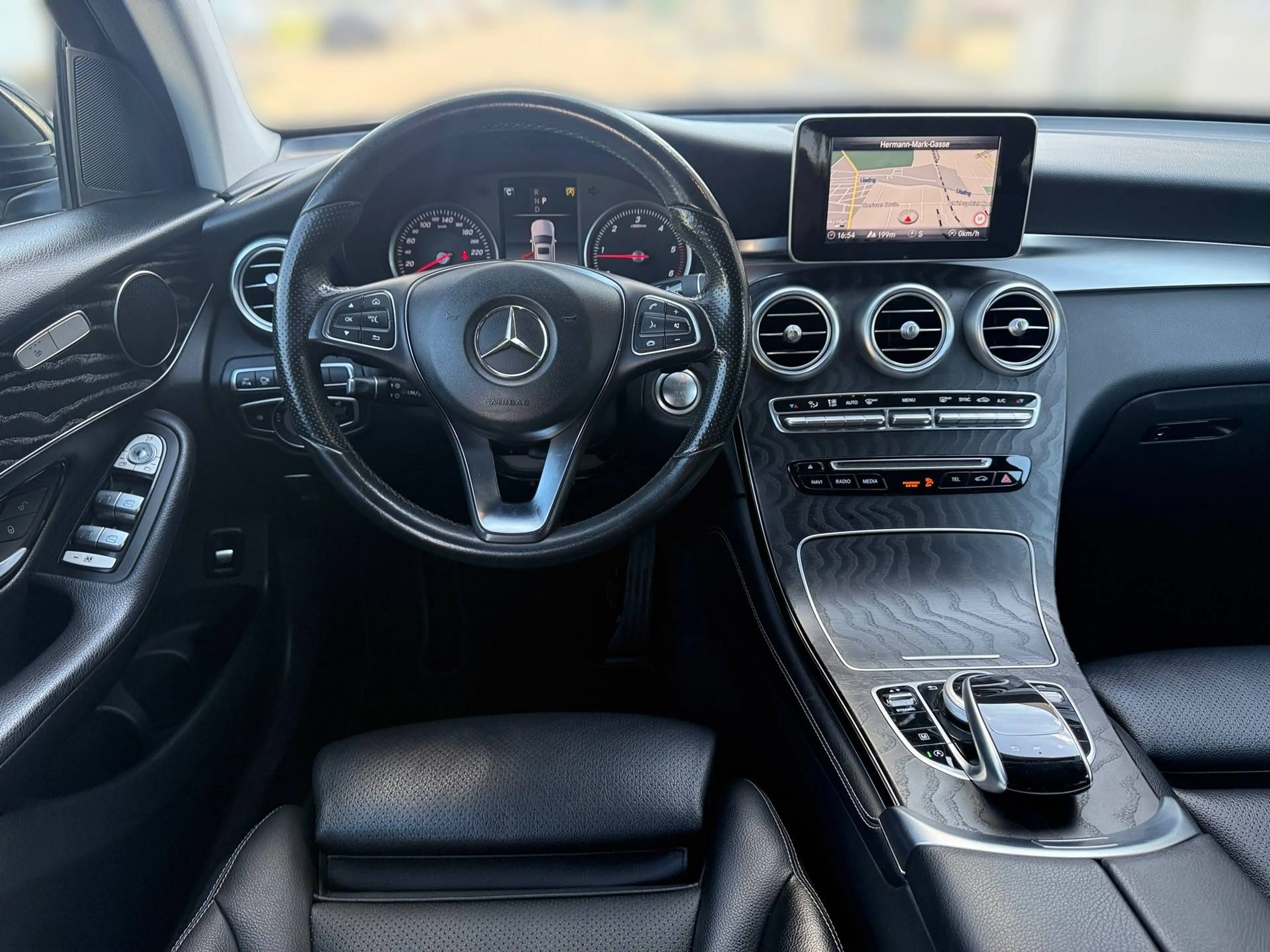 Mercedes-Benz GLC 220 GLC 220 d 4Matic Aut. | AHK | LED | — photo 13
