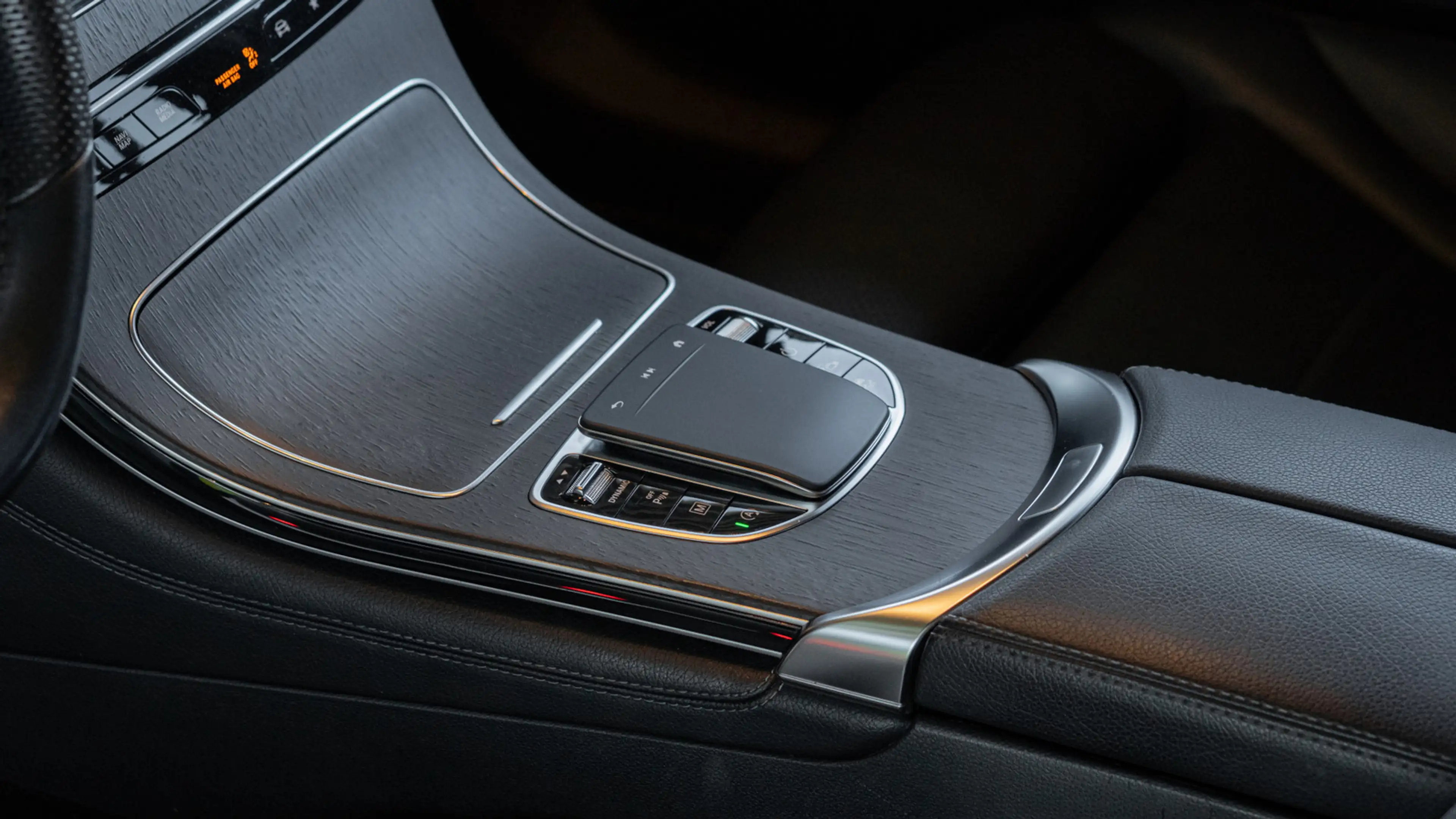 Mercedes-Benz GLC 220 d 4 MATIC AMG *ACC*360°*HUD*SCHIEBEDACH* — photo 11