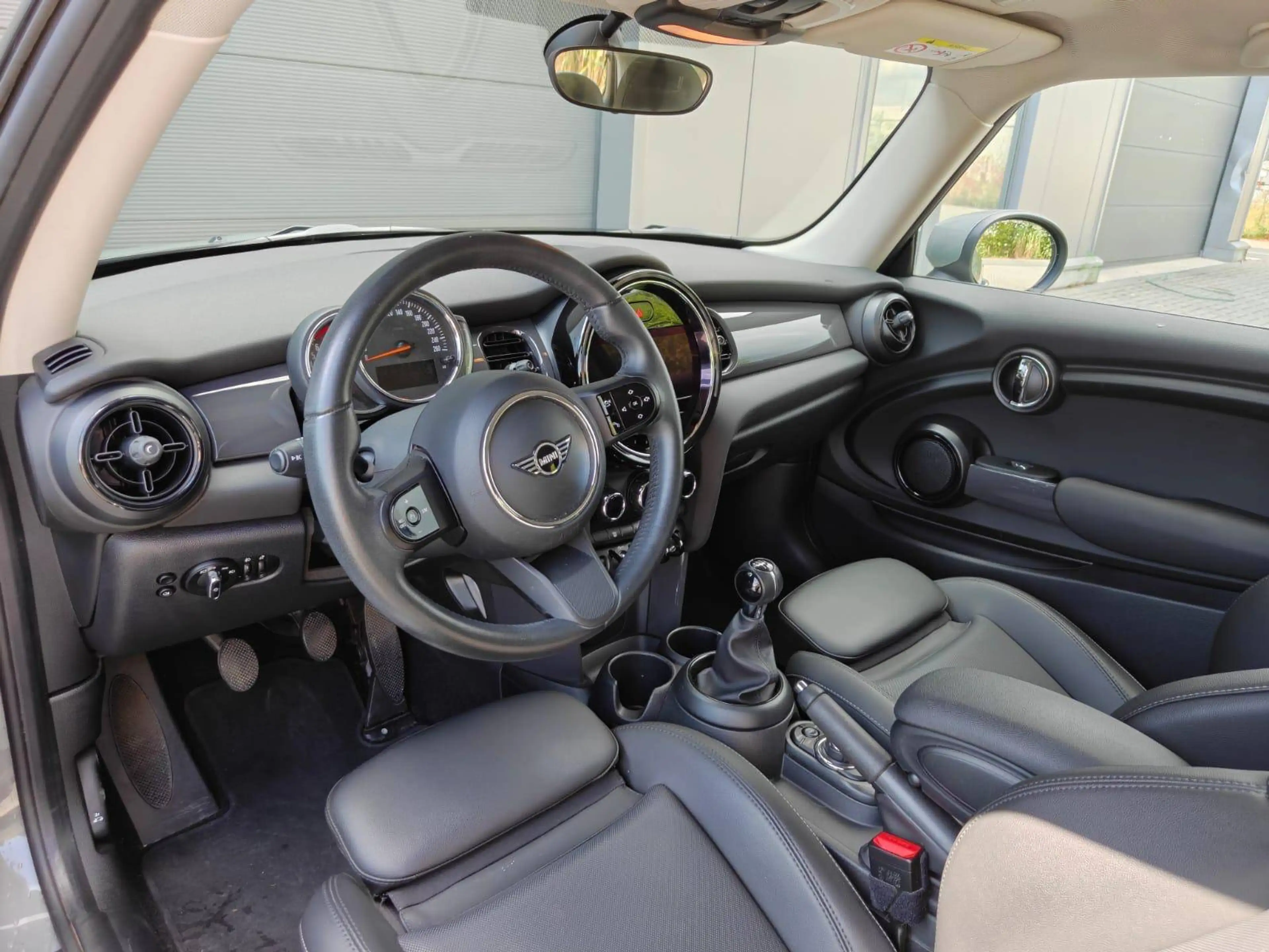MINI One Navigatie/LED/sfeerverlichting — photo 10
