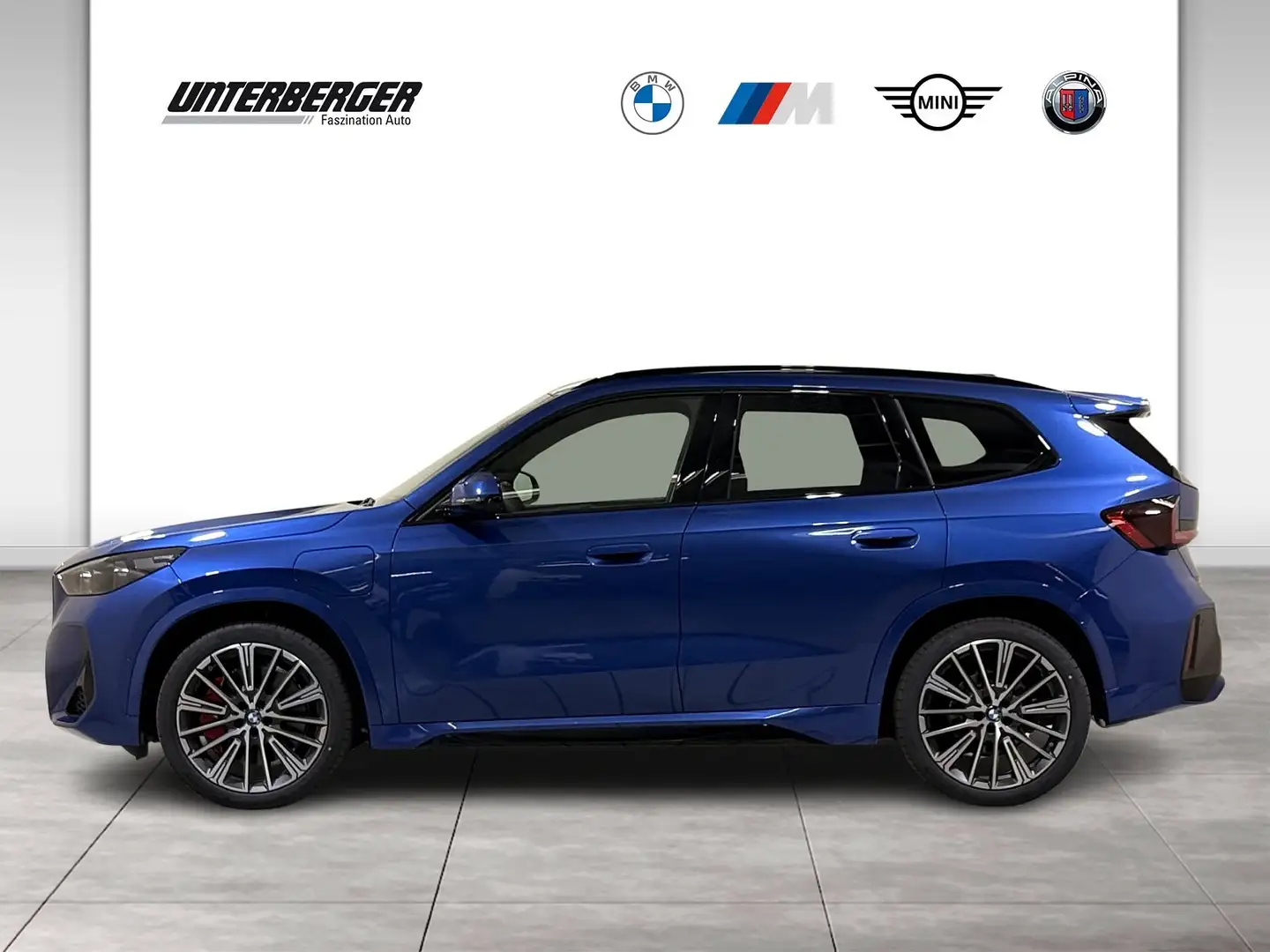 BMW X1 xDrive30e M Sport Pro DA+ PA+ HUD HK Pano AHK Blau - 2