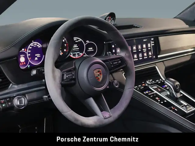 Porsche Panamera view 11