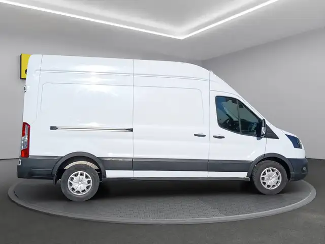 Ford Transit view 6