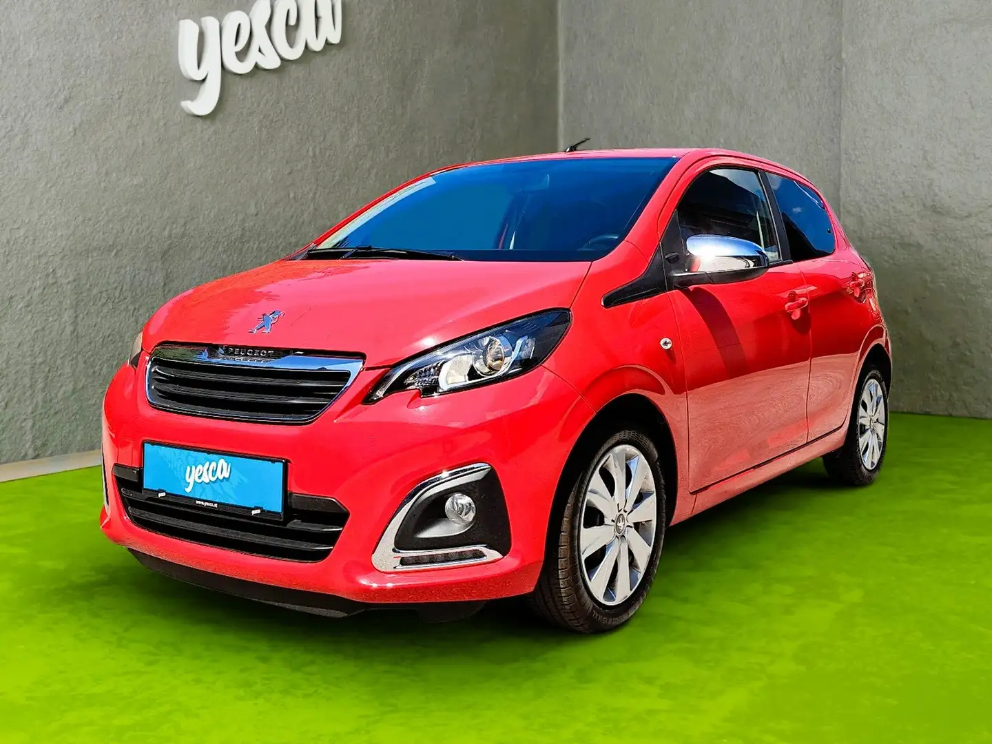Peugeot 108 1.Hand Scheckheft 8-fach Klima Bluetooth, 38.000km Rot - 1